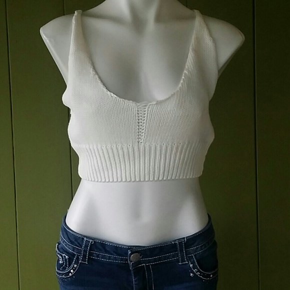 ❤️❤️NWOT Adorable Knit crop Top❤️❤️ - Picture 3 of 4