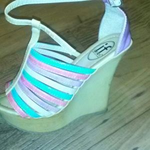 Colorful wedges