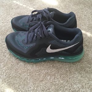 Women's Nike air max size 7
