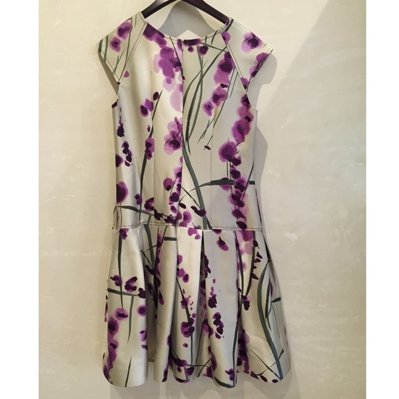 Oscar De La Renta - Picture 2 of 4