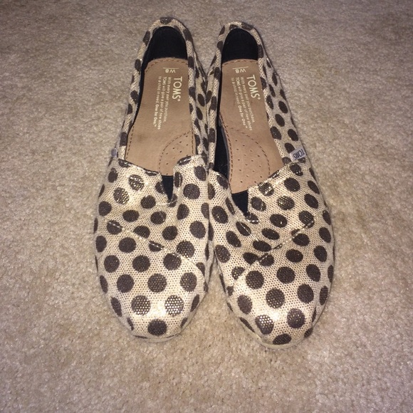 Toms beige with brown poka dots