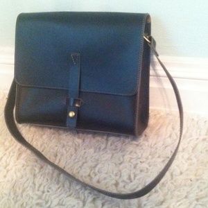 🎂SALE🎂Black IIBeCa Bag