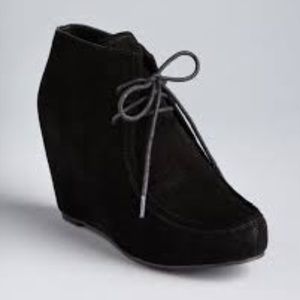 *FINAL PRICE CUT* Dolce Vita Wedge Booties