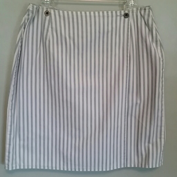 Wrap around skirt size12 - Picture 1 of 4