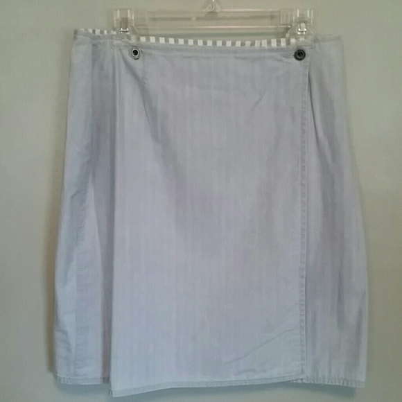 Wrap around skirt size12 - Picture 2 of 4