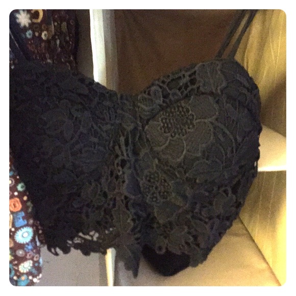 Black lace crochet/Small