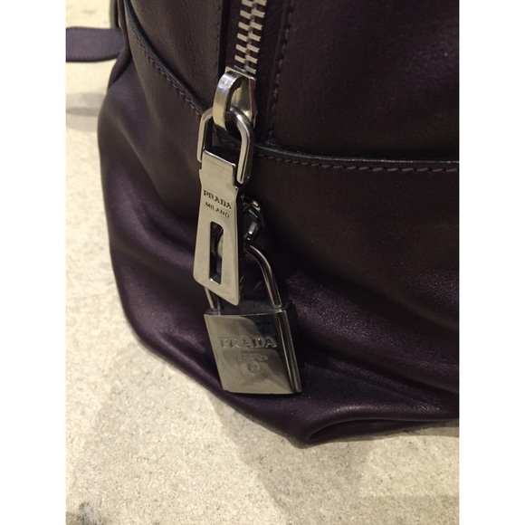Prada - Picture 3 of 4