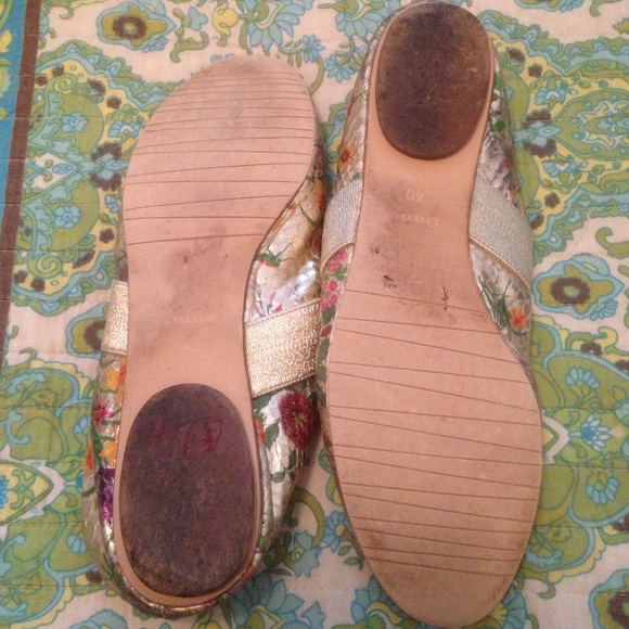 SALE 🌷 Dune London shoes gold floral flats - Picture 4 of 4