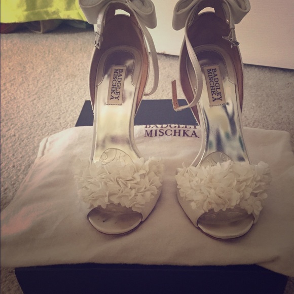 Beautiful wedding shoes LELAH style