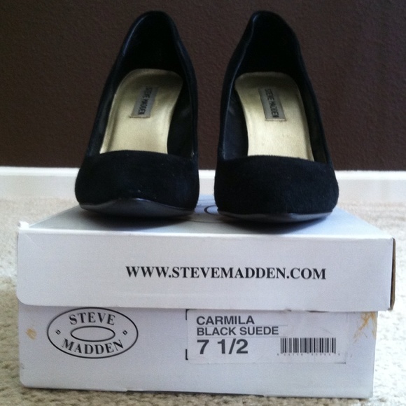 Steve Madden pump