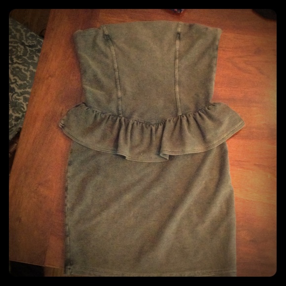 Lush strapless dress!!