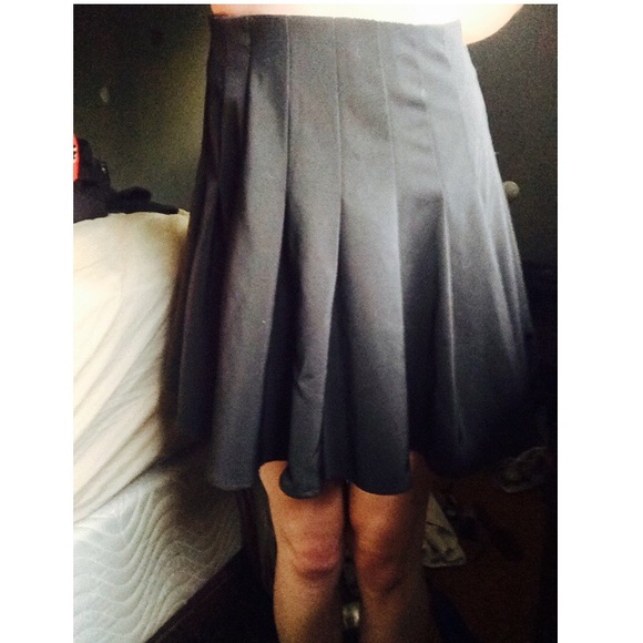 High Waisted Black Pleated Skirt