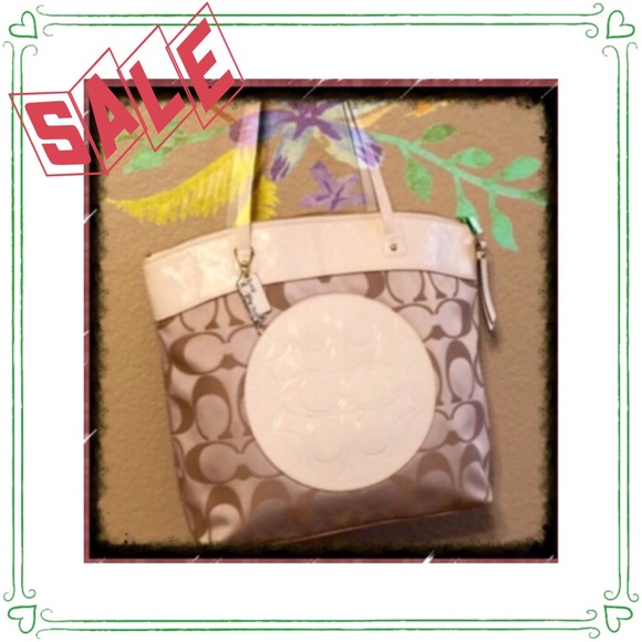 Coach Handbags - 🐶NEW🎉HP🎉 💋⬇️$💢Coach XL  Tote /dust bag firm$