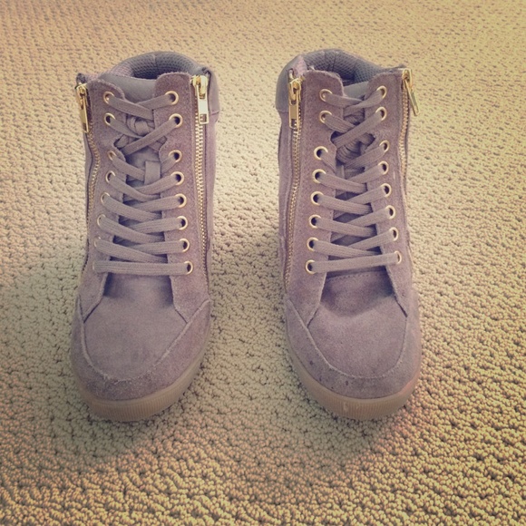 Wedge Shoe