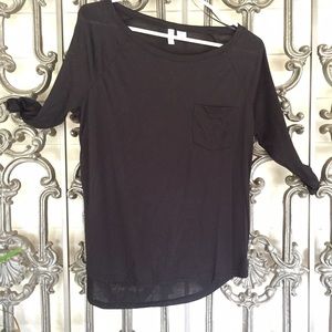 H&M Black quarter length sleeve top