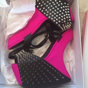 Jeffrey Campbell Vicious heel less platform sandal