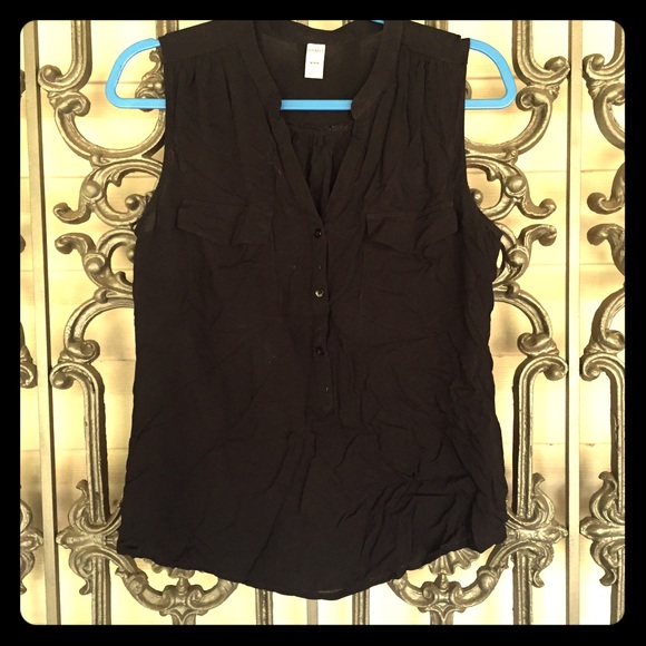 Black old navy tank