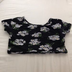 Nollie floral crop top