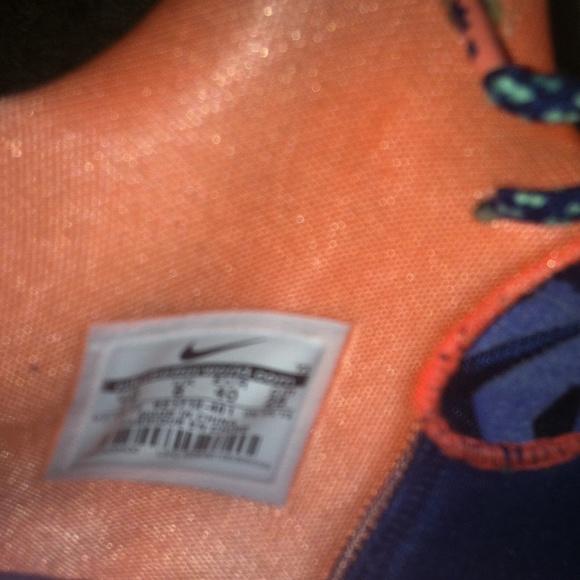 ️Shoes - Picture 4 of 4