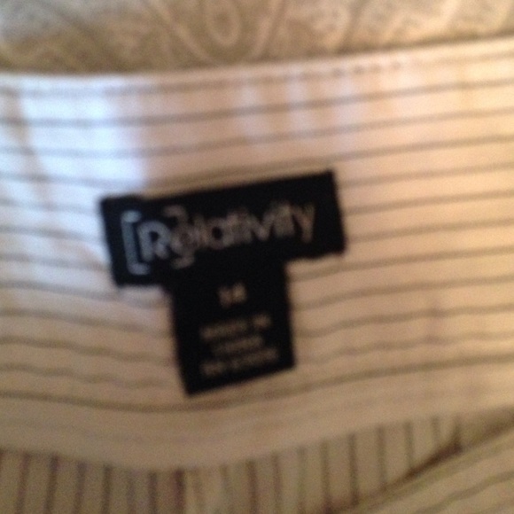 Capris - Picture 3 of 4