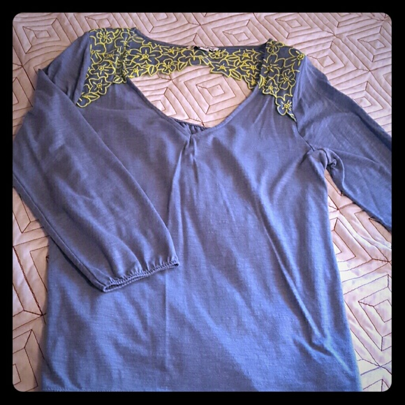 American Eagle  Long sleve top