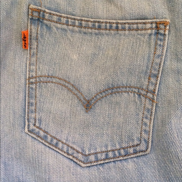 🚫SOLD🚫Levi's Cutoff High Waist Denim Shorts - Picture 3 of 4