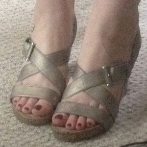 Aerosoles Dove Plush Metallic Wedge Sandal