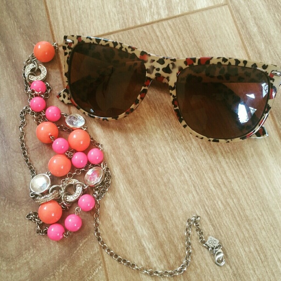 Retro cute sunglasses
