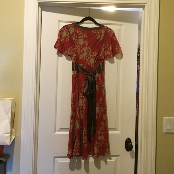 Dress - Picture 2 of 3