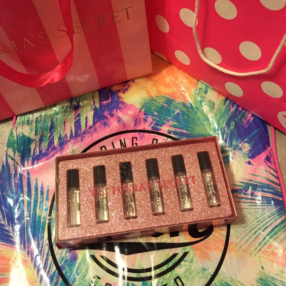 🚫TRADED🚫 MAKE AN OFFER VS Sample Perfume Kit