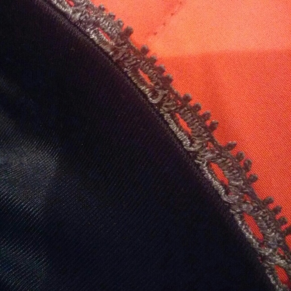 Black bra - Picture 3 of 3