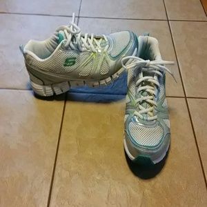 Skechers Tennis shoes