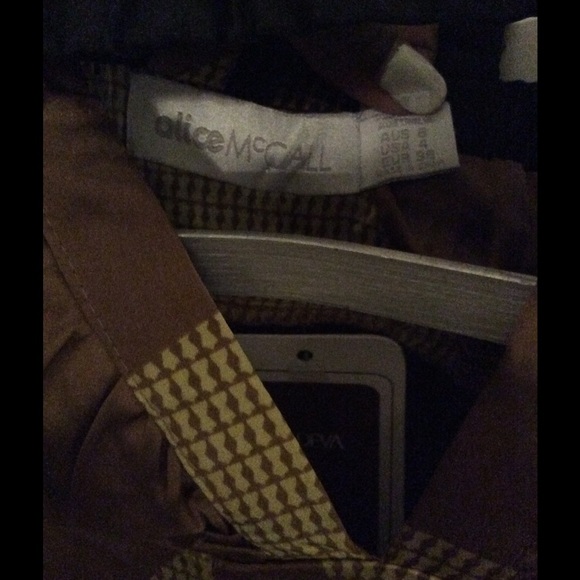 100% Silk dress by Alice McCall - Picture 3 of 3