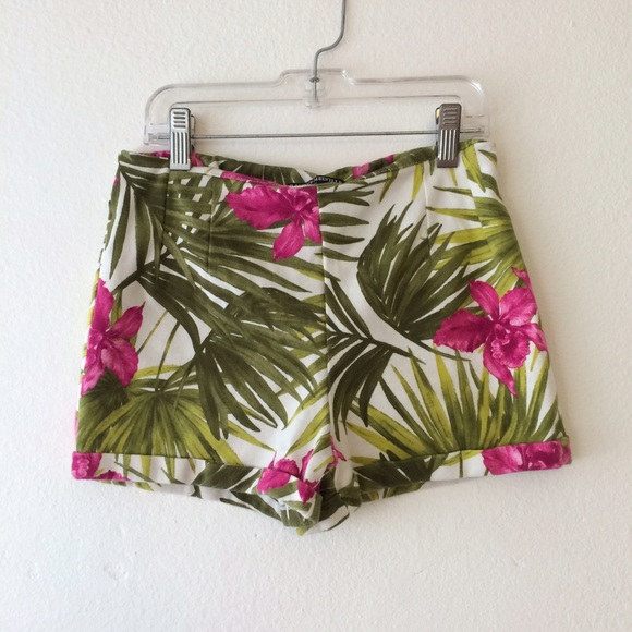 Brandy Melville Tropical Bruna Shorts