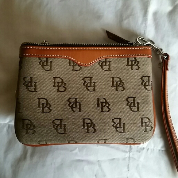 Signature Dooney & Bourke wristlet