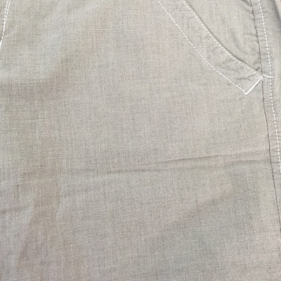 Grey shorts - Picture 2 of 3