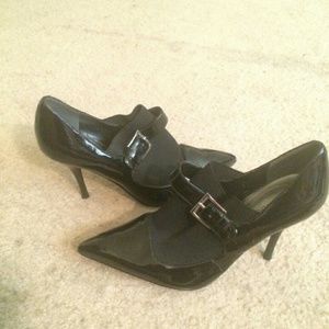 Dress pumps