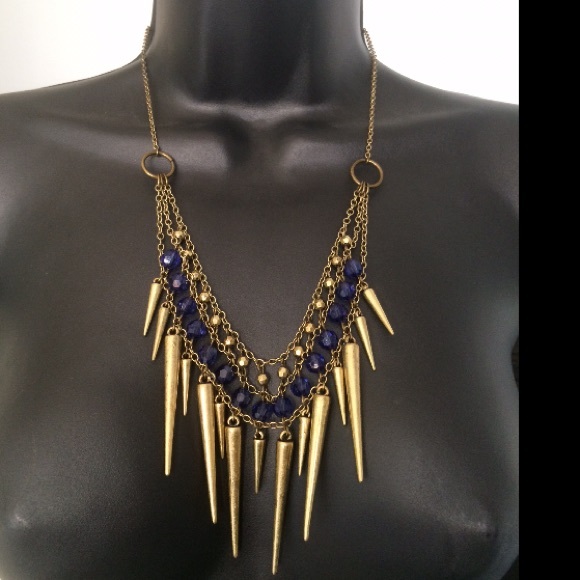 Jewelry - 💸Final Offer🤗New Spikes & Blue Accent Necklace