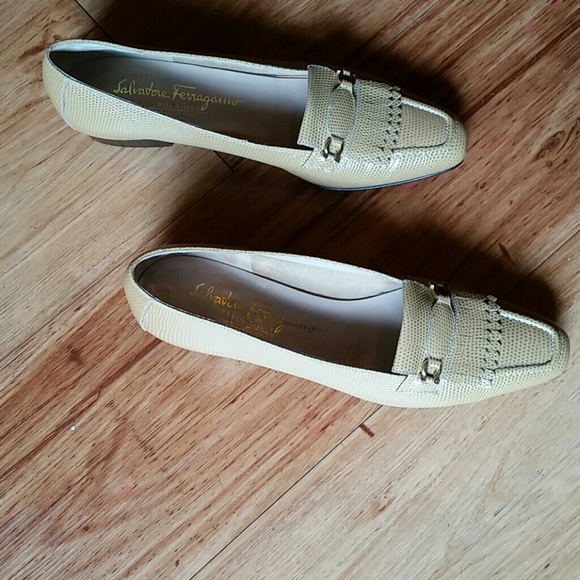 SALVATORE FERRAGAMO - Picture 3 of 4