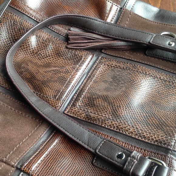 🌷reduced🌷Tignanello leather bag with tassel.⬇️⬇️ - Picture 2 of 4