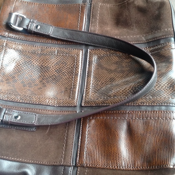 🌷reduced🌷Tignanello leather bag with tassel.⬇️⬇️ - Picture 3 of 4