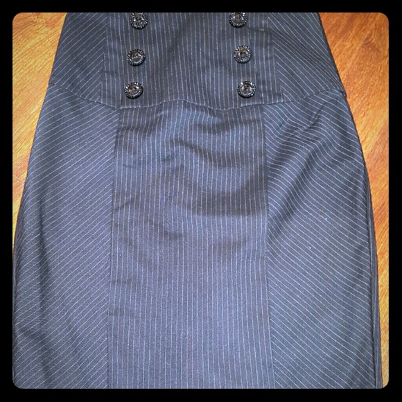Skirt size 3