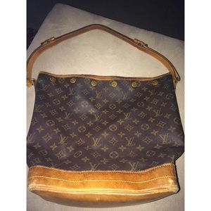 ⚡️SALE⚡️AUTHENTIC Aged Louis Vuitton Noé Handbag