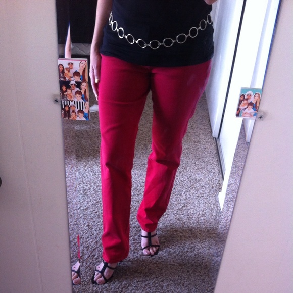 Red Hot Jeans - Picture 3 of 4