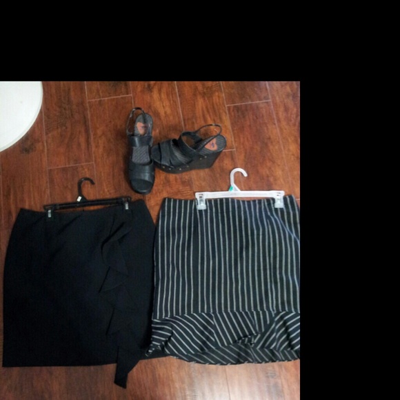 Bundle Skirts n Rocket  dog wedges - Picture 1 of 4