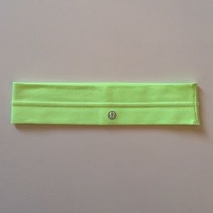 Lululemon Flyaway Tamer Headband