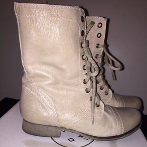 Steve Madden Troopa Boot Taupe