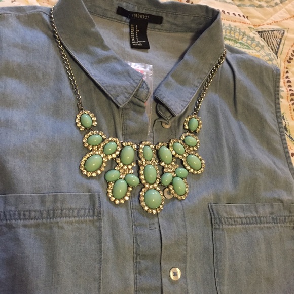 Mint statement necklace - Picture 2 of 4