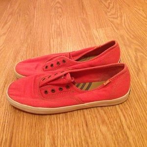 Coral Keds