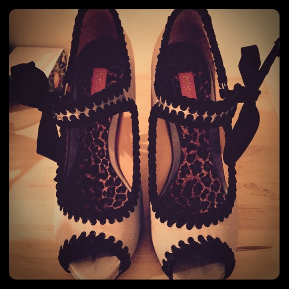 Betsey Johnson silver heels